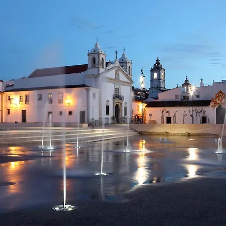 Rising Sun Apartament *